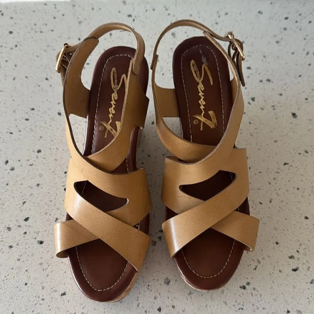 Seven7 Winnie Wedge Cork Natural Tan Vegan Leather Heeled Sandals Shoes size 9